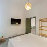 Daire Castelli's Campo 9 Cenova