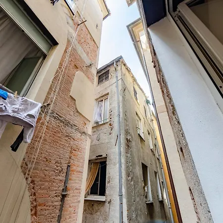 Castelli's Campo 9 Appartement *